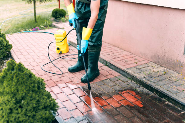 Best Commercial Building Pressure Washing  in Cimarron, KS